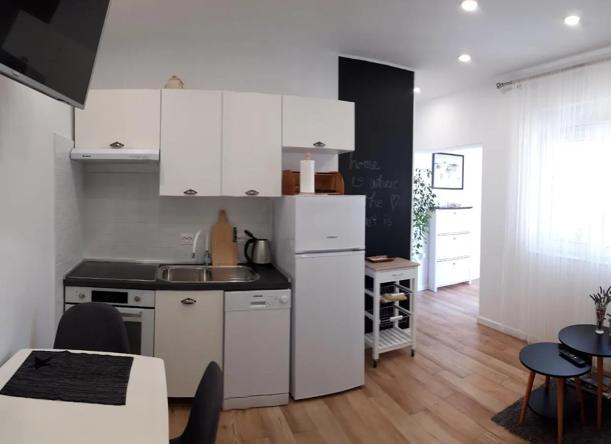 Lili Apartment In Zadar Pet Friendly, Free Parking