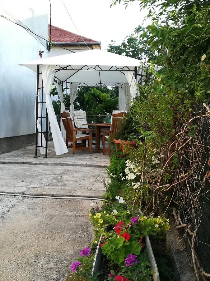 Lili Apartment In Zadar Pet Friendly, Free Parking
