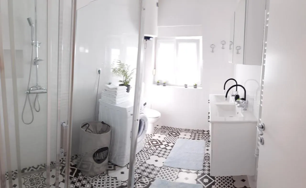 Lili Apartment In Zadar Pet Friendly, Free Parking